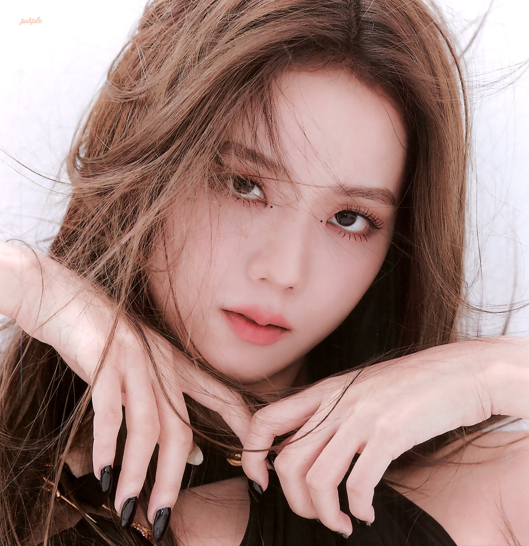Latest photo of Jisoo (1995)