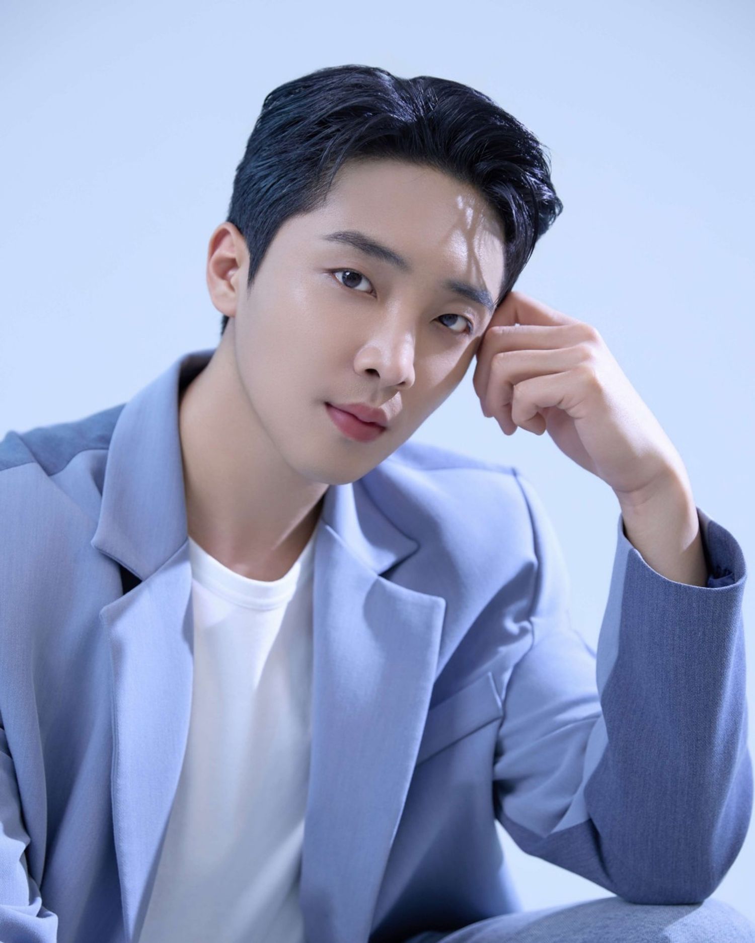 Latest photo of Hwang Yunsung