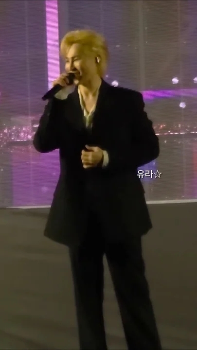 粉丝拍下的金熙栽瞬间