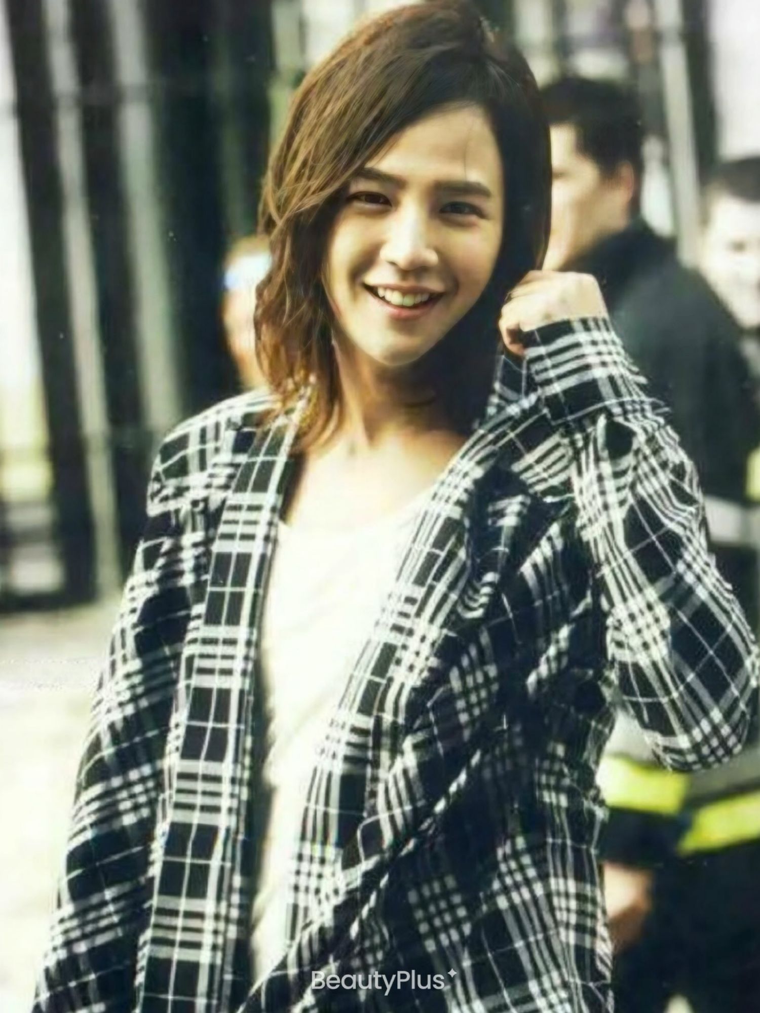 Behind-the-scenes cut of Jang Geunsuk
