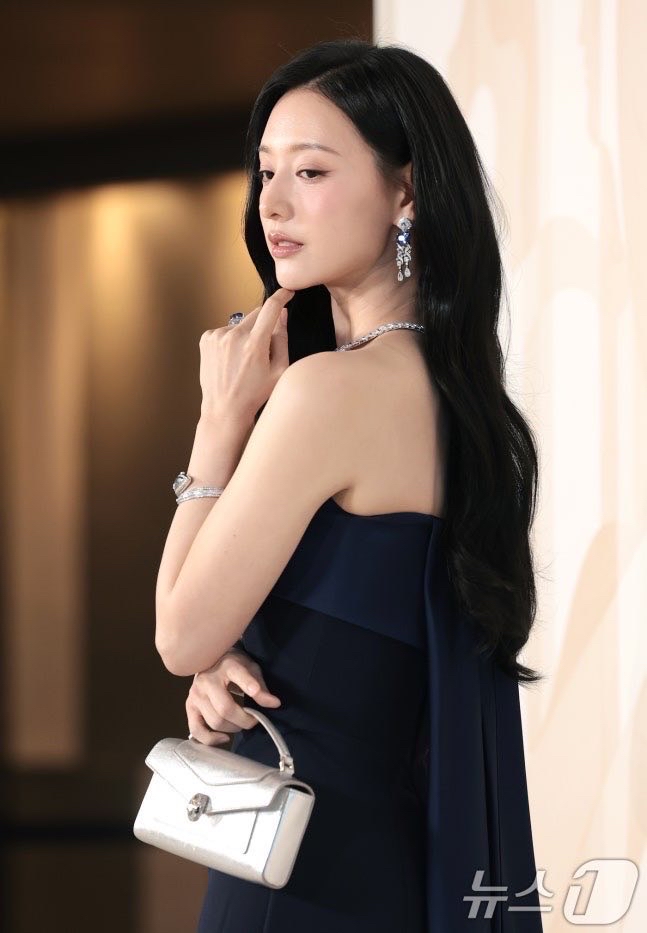 Recent activity shot of Kim Jiwon
