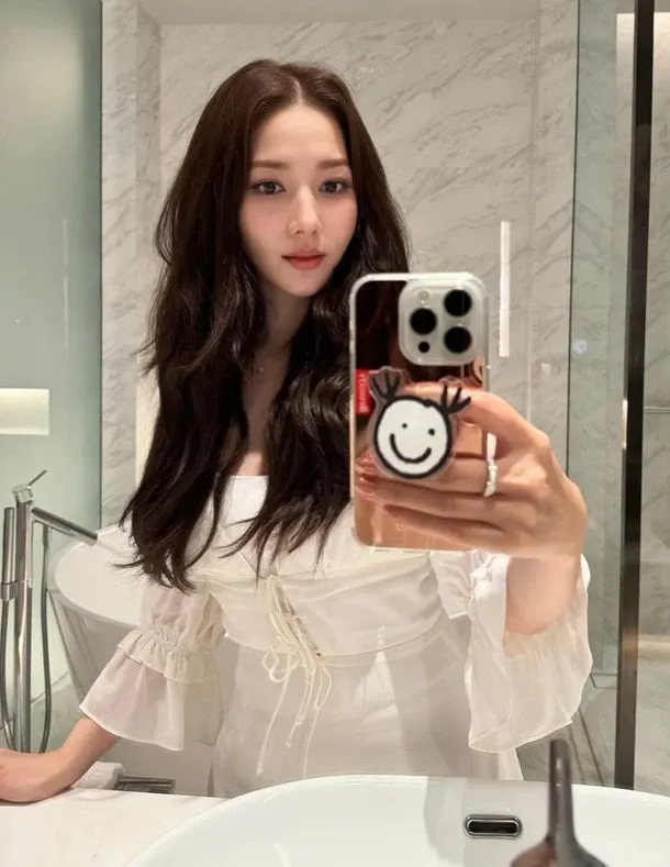 박민영의 비하인드 컷