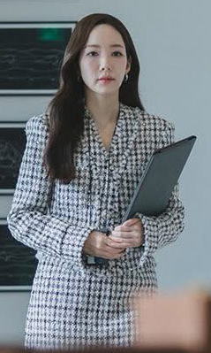 Recent activity shot of Park Minyoung