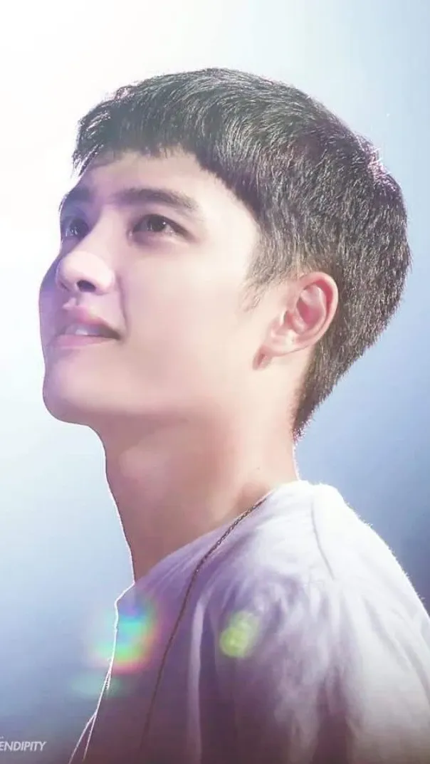Cuplikan di balik layar dari Doh Kyungsoo (D.O.)