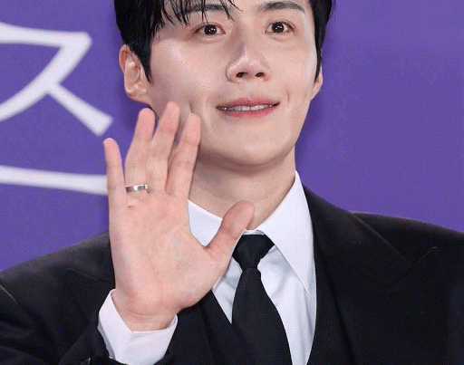 Foto kegiatan terbaru dari Kim Seonho