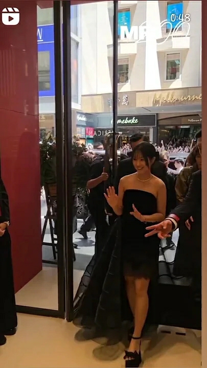 A moment captured by a fan of Kim Hyeyoon