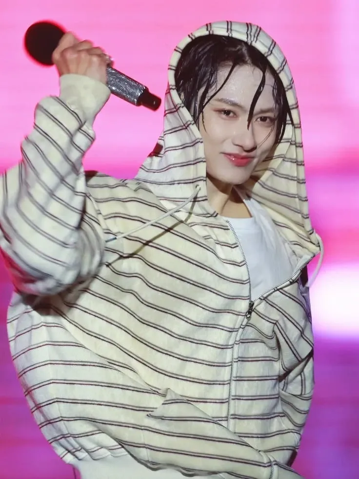 Latest photo of Wen Junhui