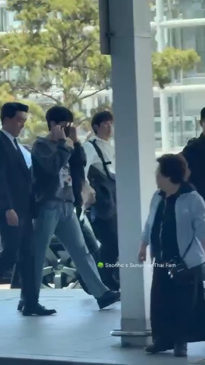 Today's popular wallpaper in Kim Seonho community