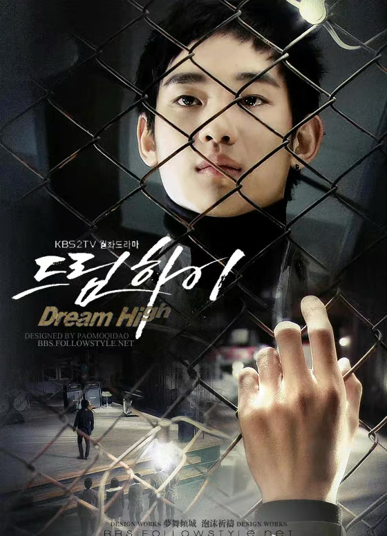 粉丝拍下的金秀贤瞬间