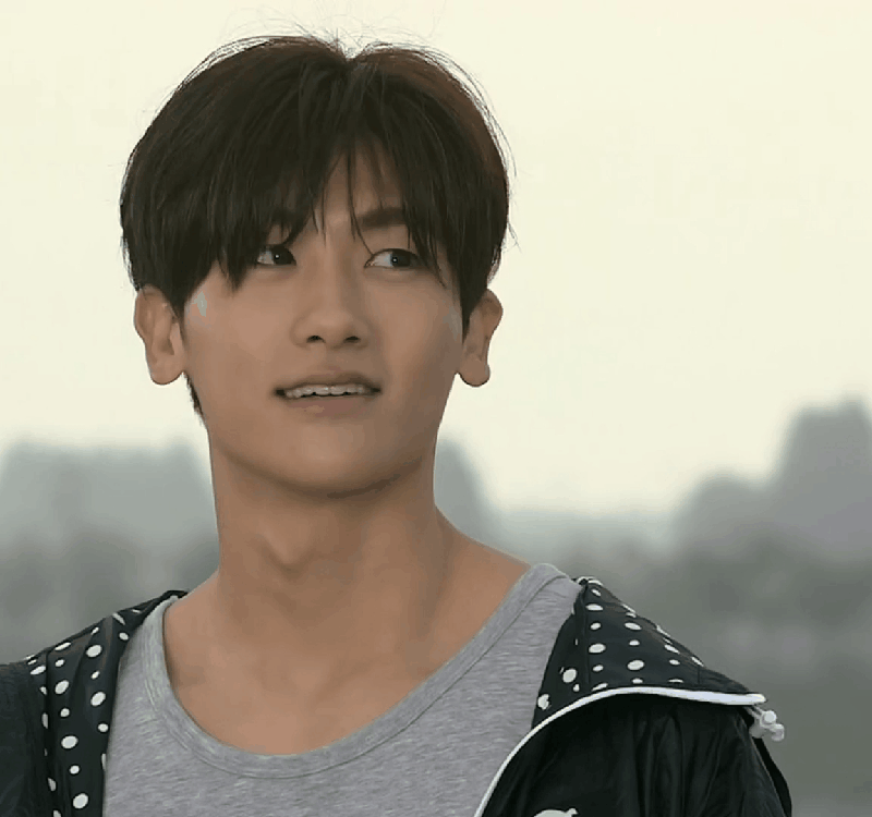 Recent activity shot of Park Hyungsik
