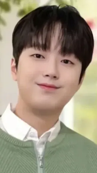 Momen yang diabadikan oleh penggemar Lee Chanwon
