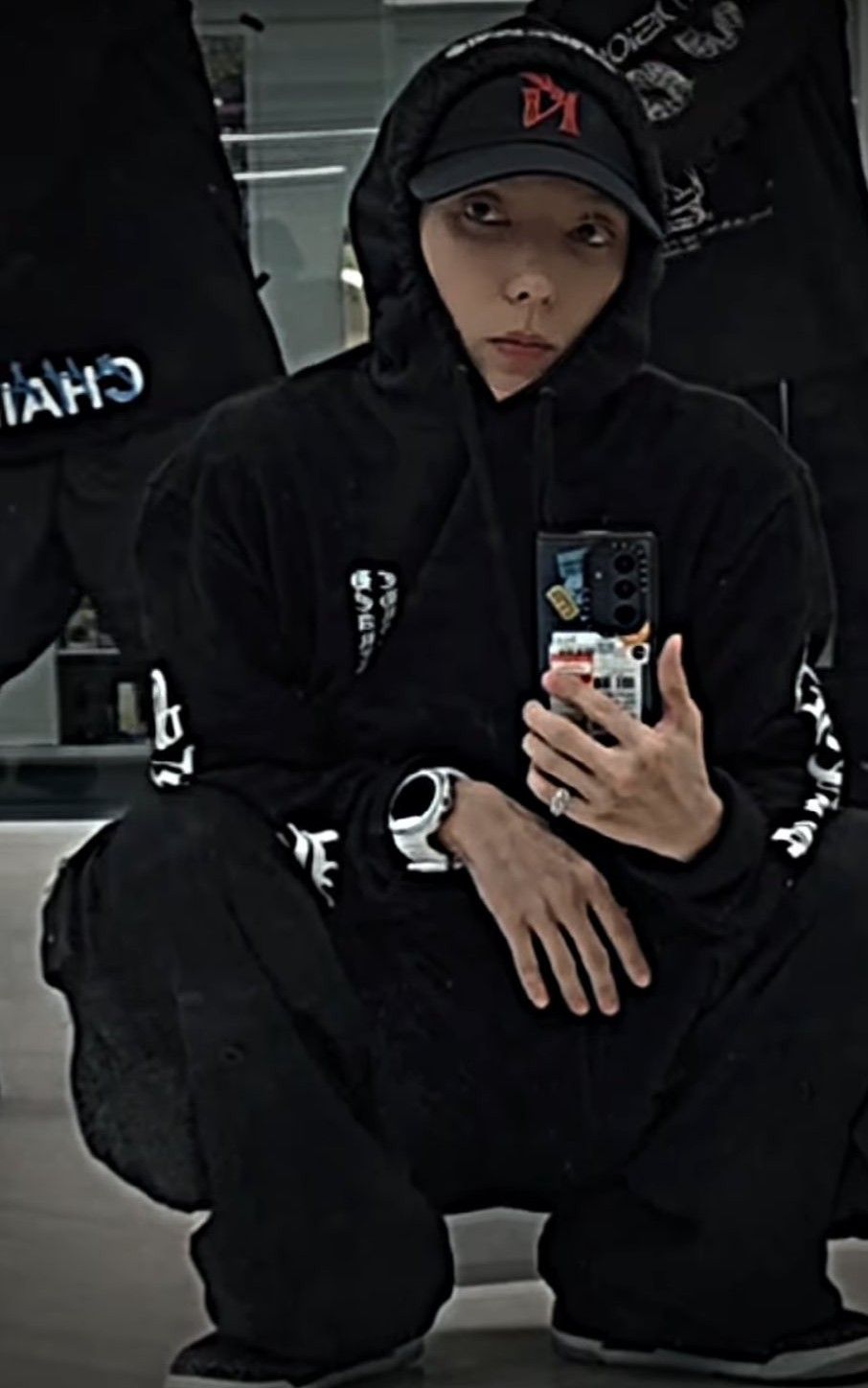 A moment captured by a fan of Lee Joongi