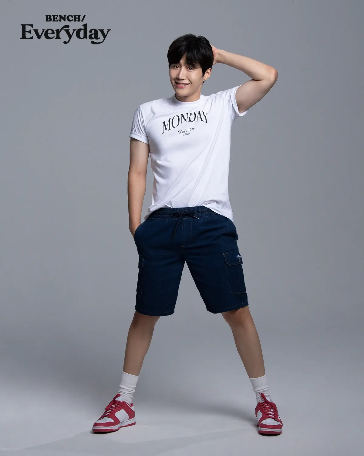 Behind-the-scenes cut of Kim Seonho