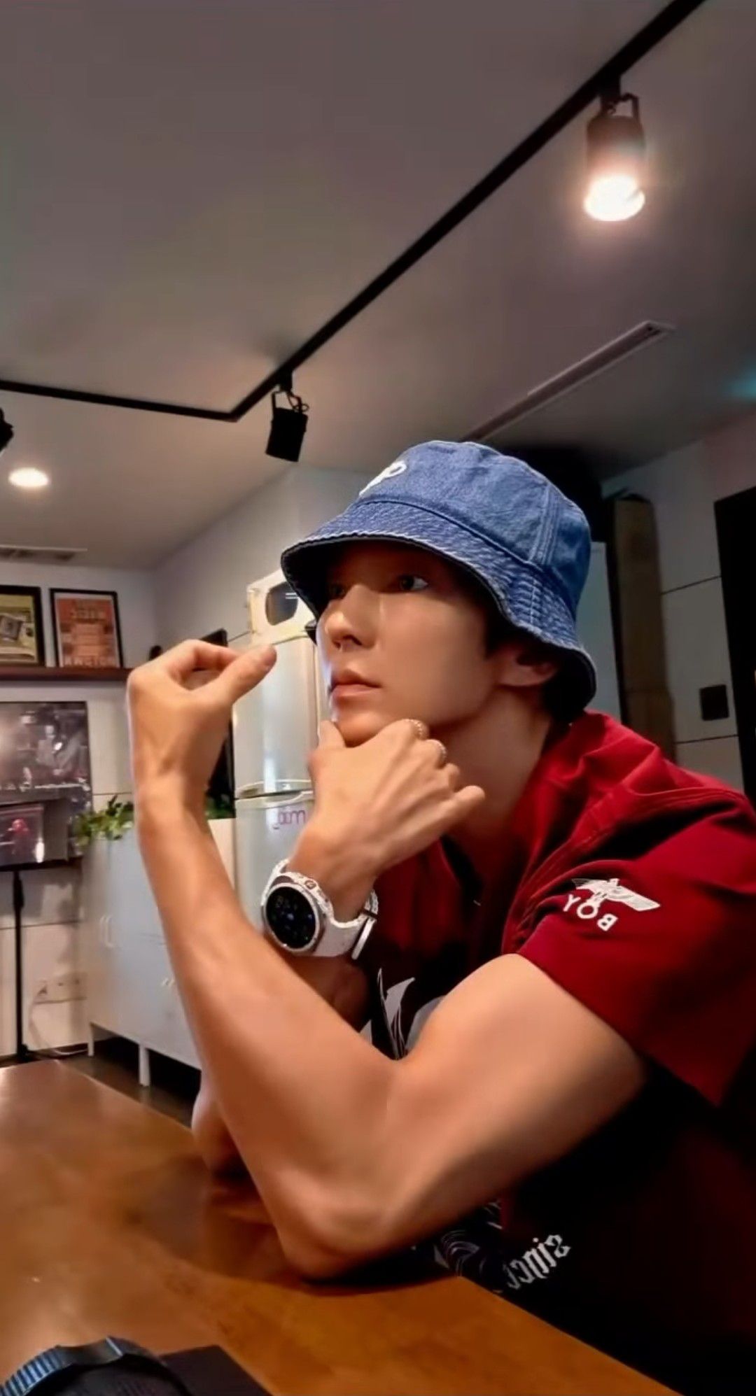 Foto terbaru dari Lee Joongi