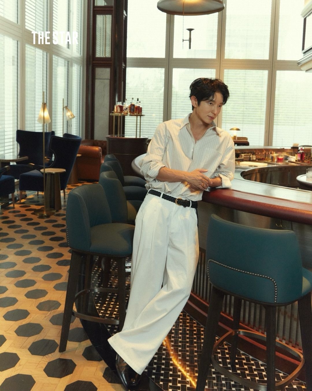 Behind-the-scenes cut of Lee Joongi