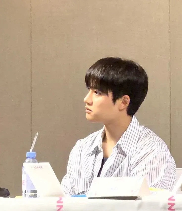 Foto terbaru dari Doh Kyungsoo (D.O.)