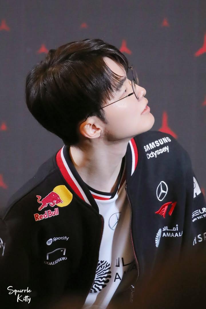 Cuplikan di balik layar dari Faker