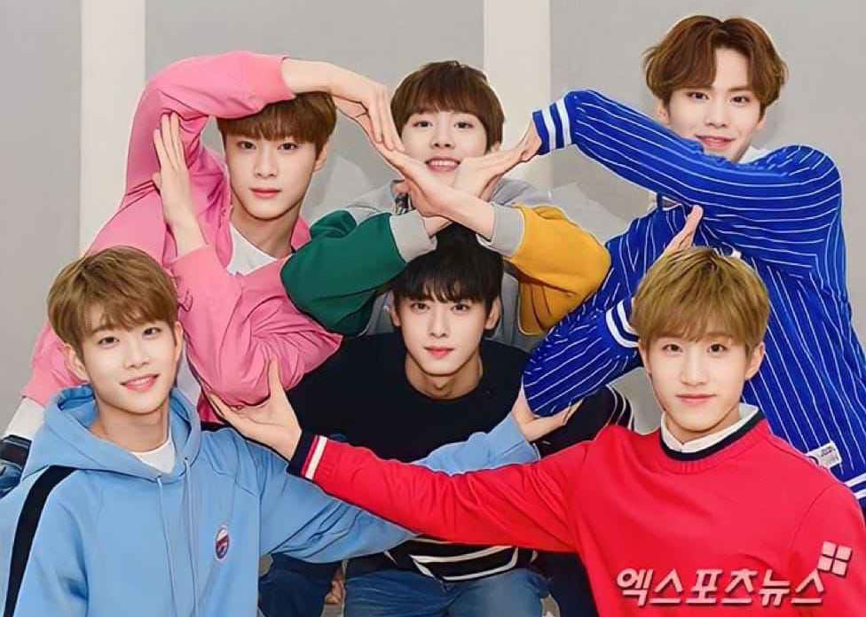 Behind-the-scenes cut of Cha Eunwoo