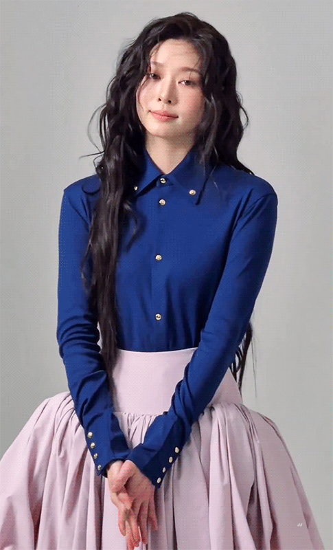 Behind-the-scenes cut of Kim Minju