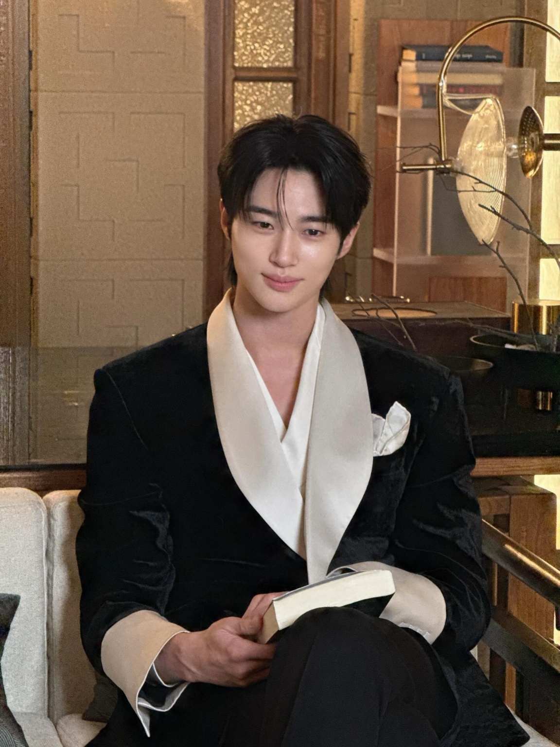 边佑锡的近期活动照