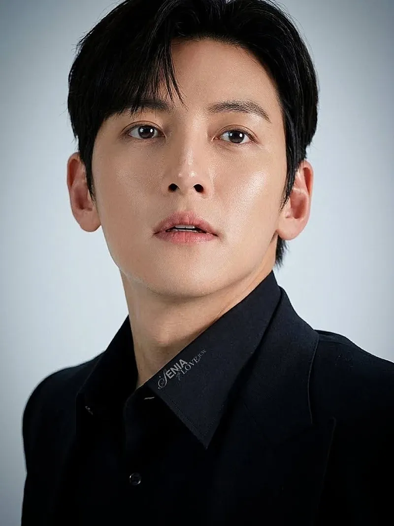 Latest photo of Ji Changwook