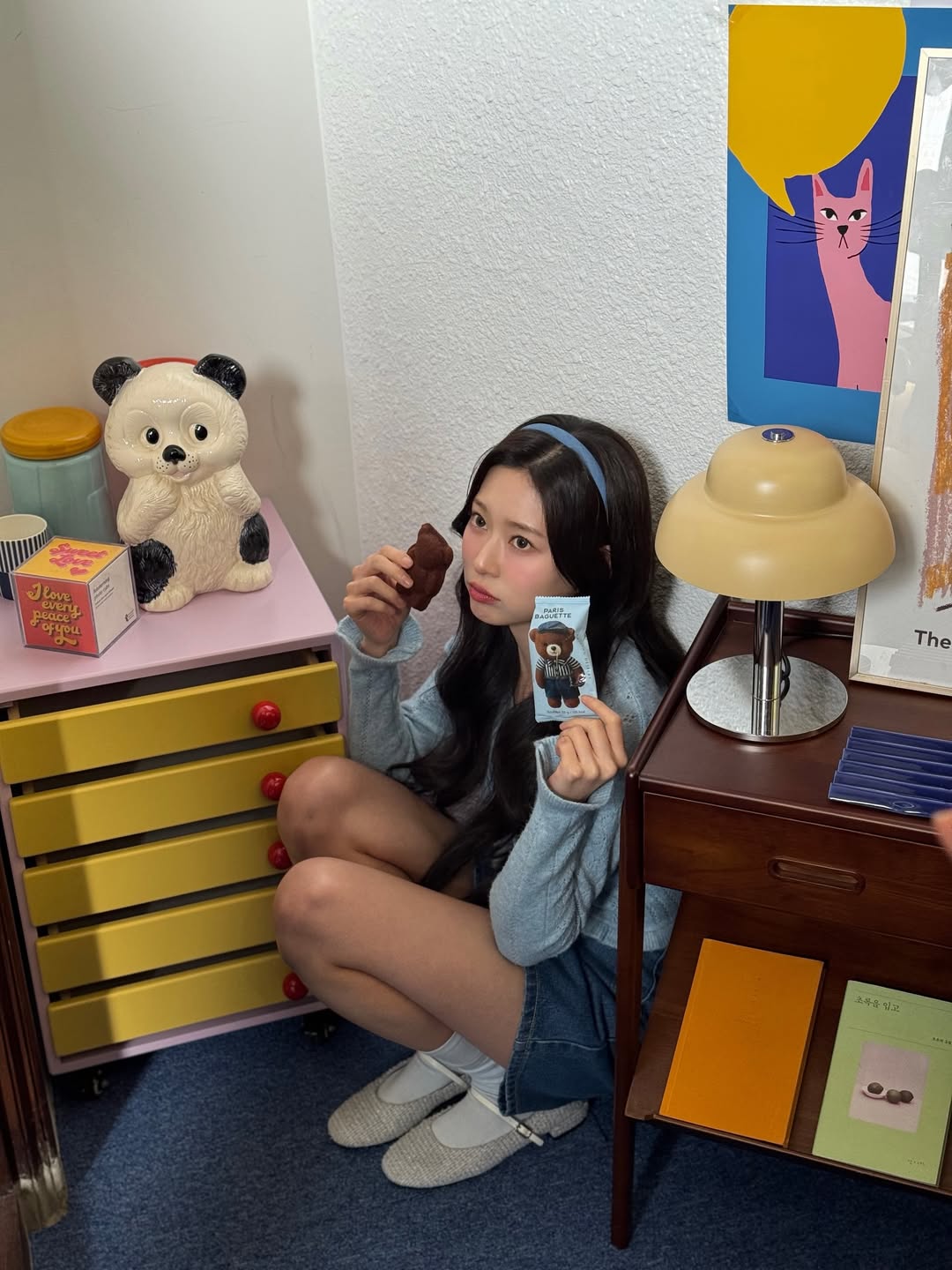 Behind-the-scenes cut of Kim Minju