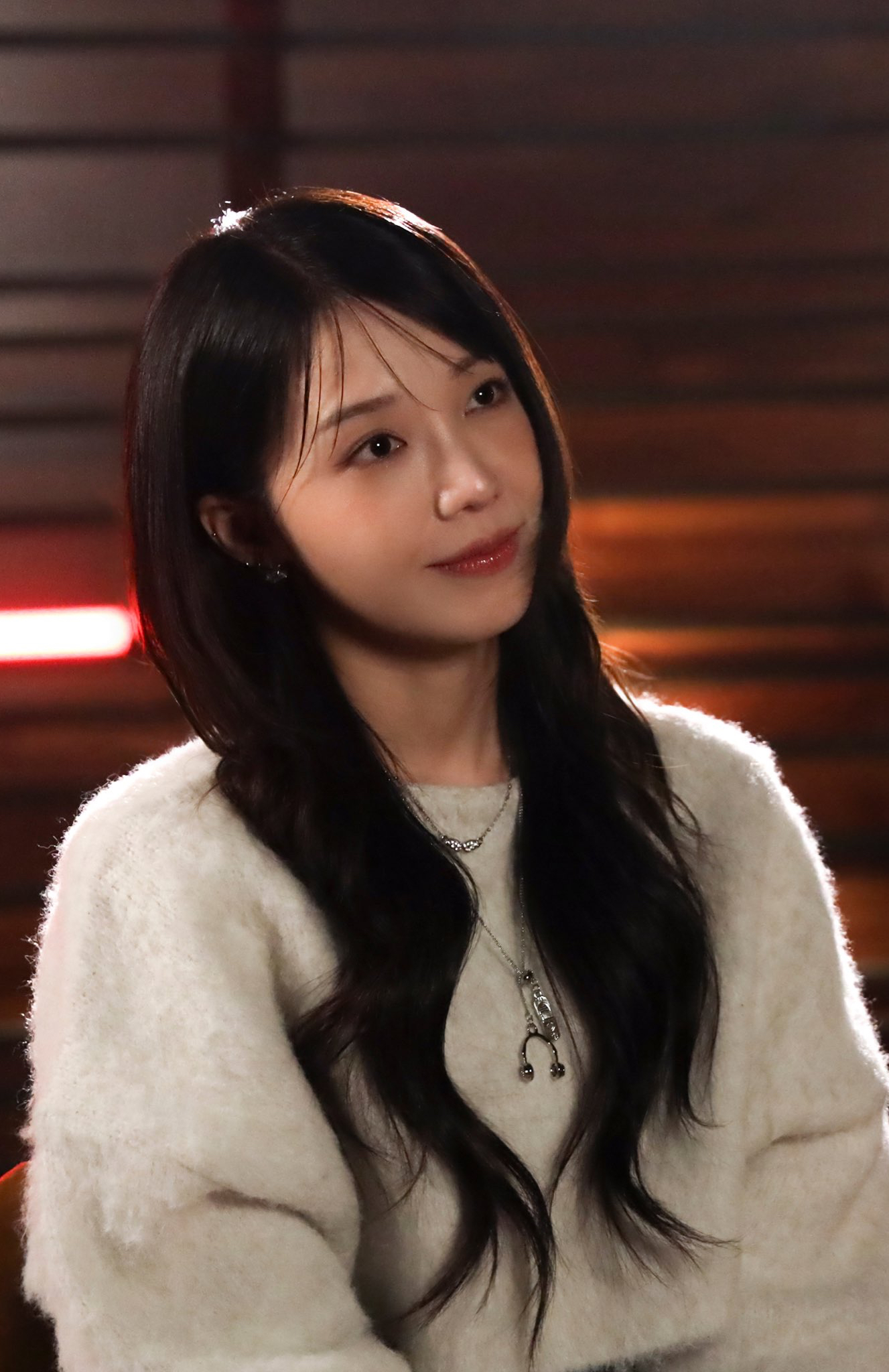 Cuplikan di balik layar dari Jung Eunji