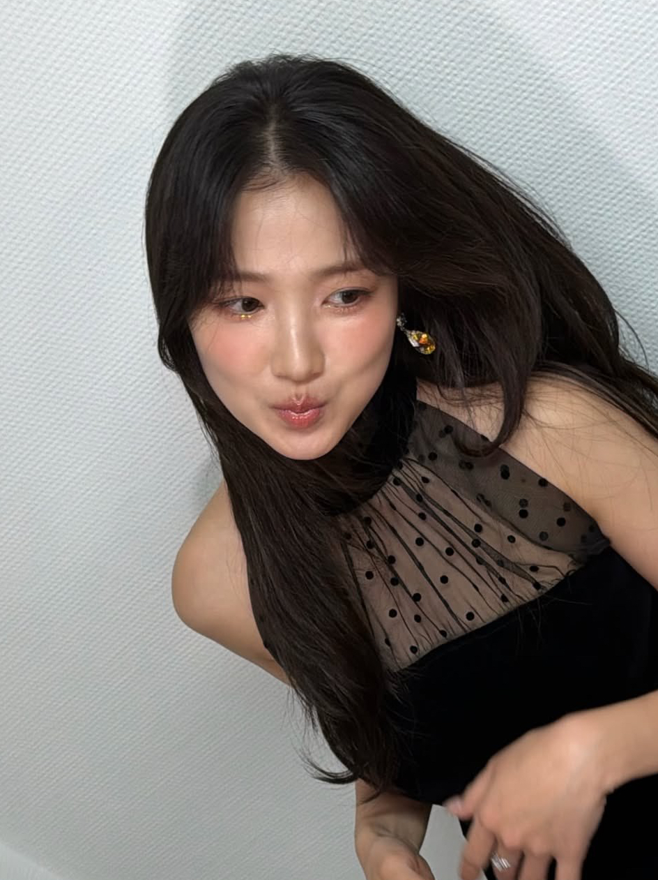 Recent activity shot of Kim Hyeyoon