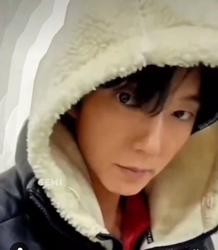 Behind-the-scenes cut of Lee Joongi