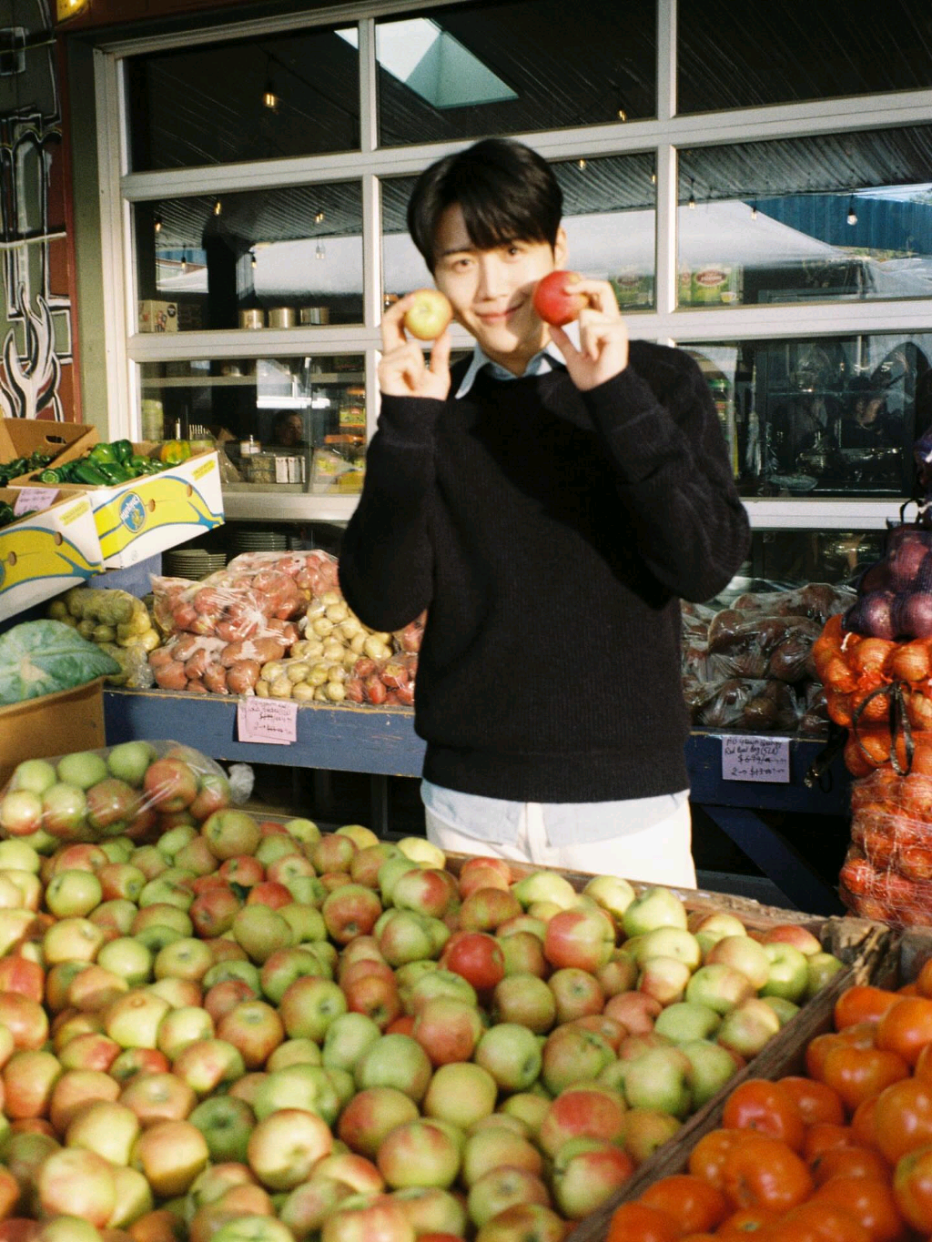 粉絲拍下的金宣虎瞬間