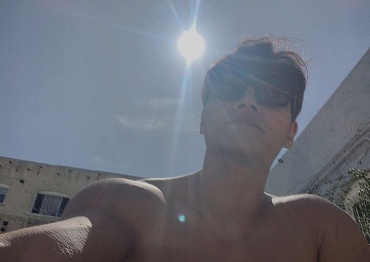 Momen yang diabadikan oleh penggemar Kim Jongkook