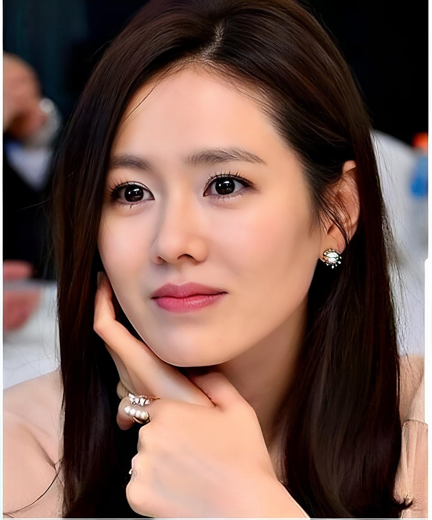 孙艺珍的近期活动照