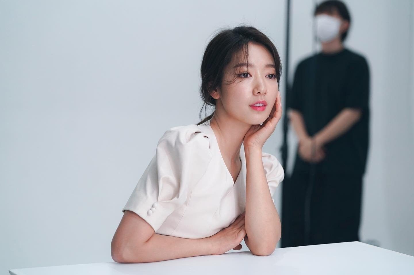 A moment captured by a fan of Park Shinhye