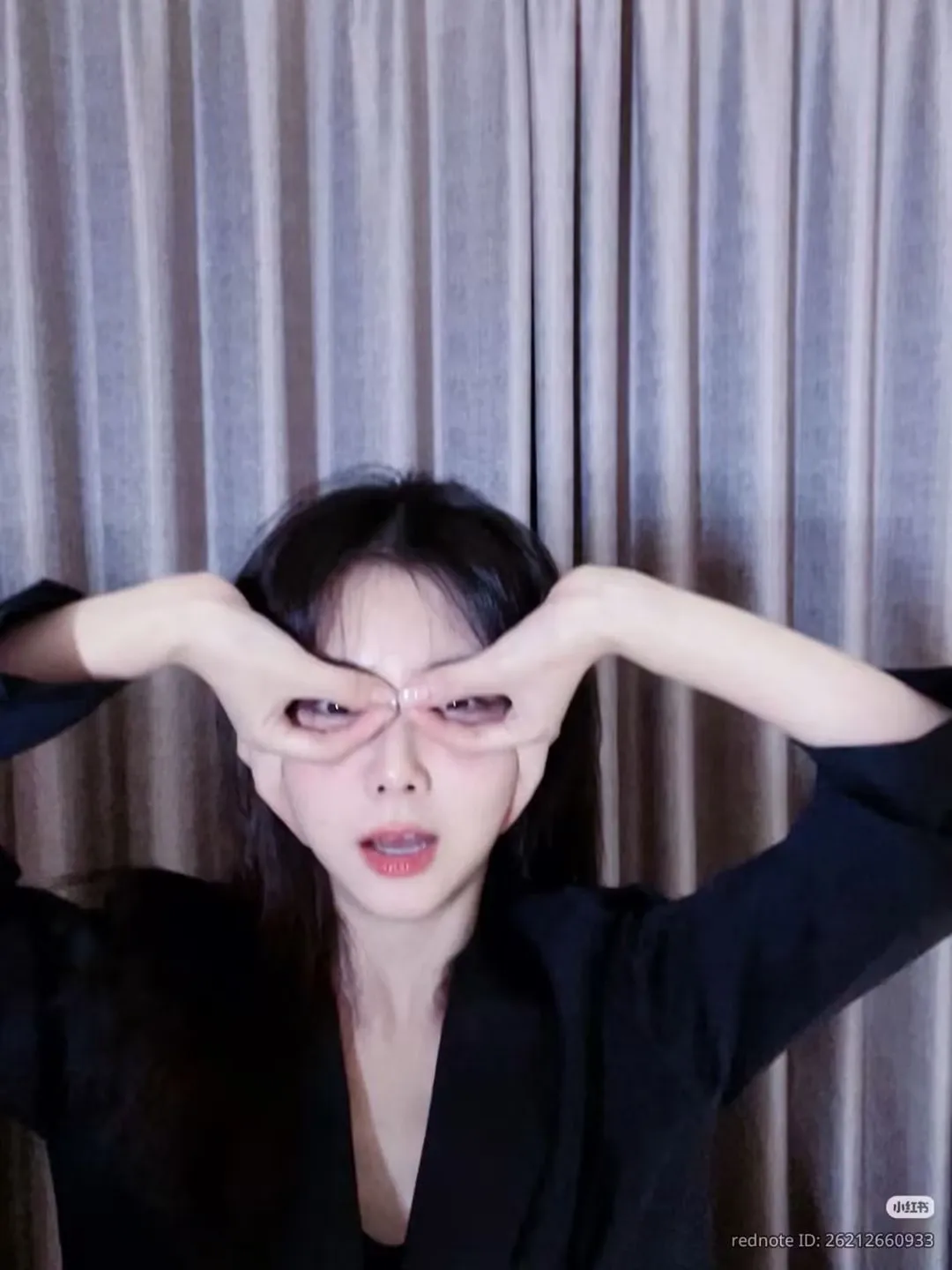 Behind-the-scenes cut of Tan Song Yun