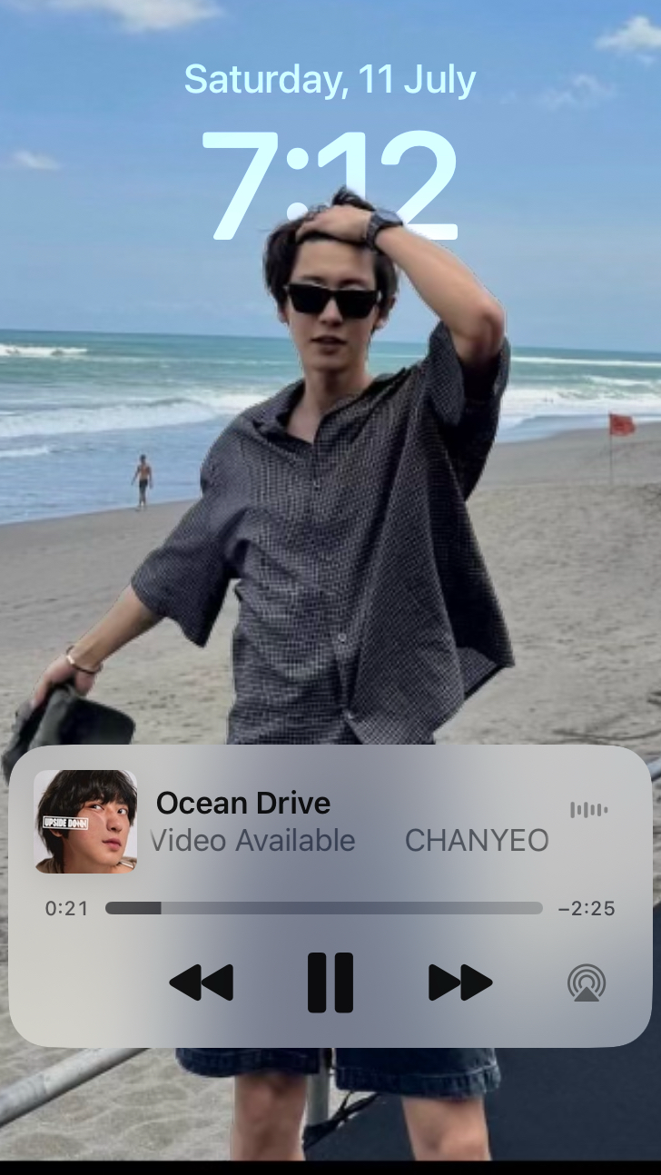 Latest photo of Chanyeol