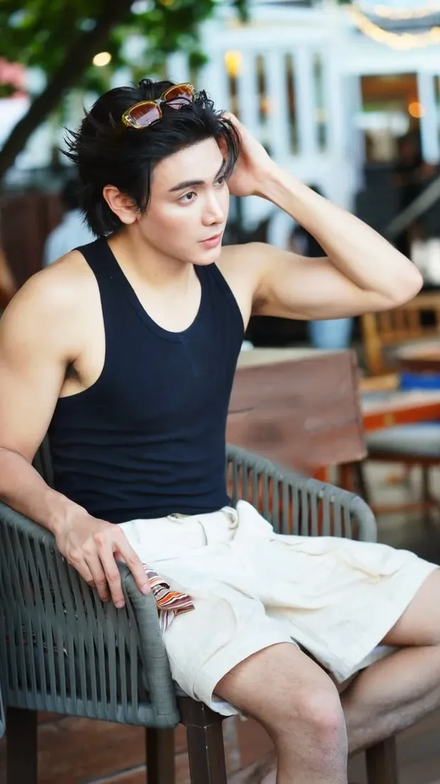 Representative background image loved by Joong Archen Aydin fandom