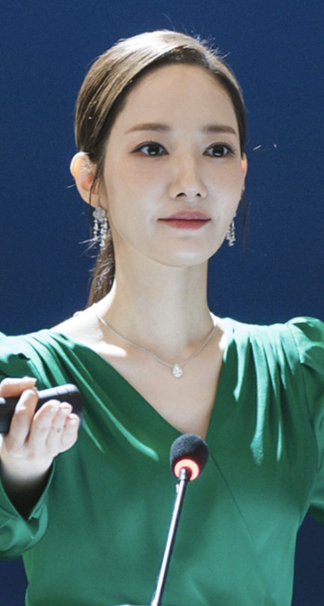 A moment captured by a fan of Park Minyoung