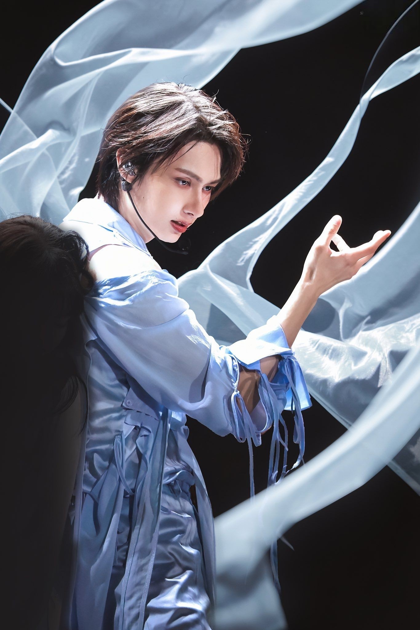 Behind-the-scenes cut of Wen Junhui