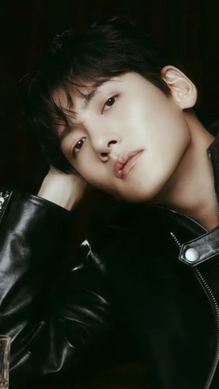 チ・チャンウクの最新写真