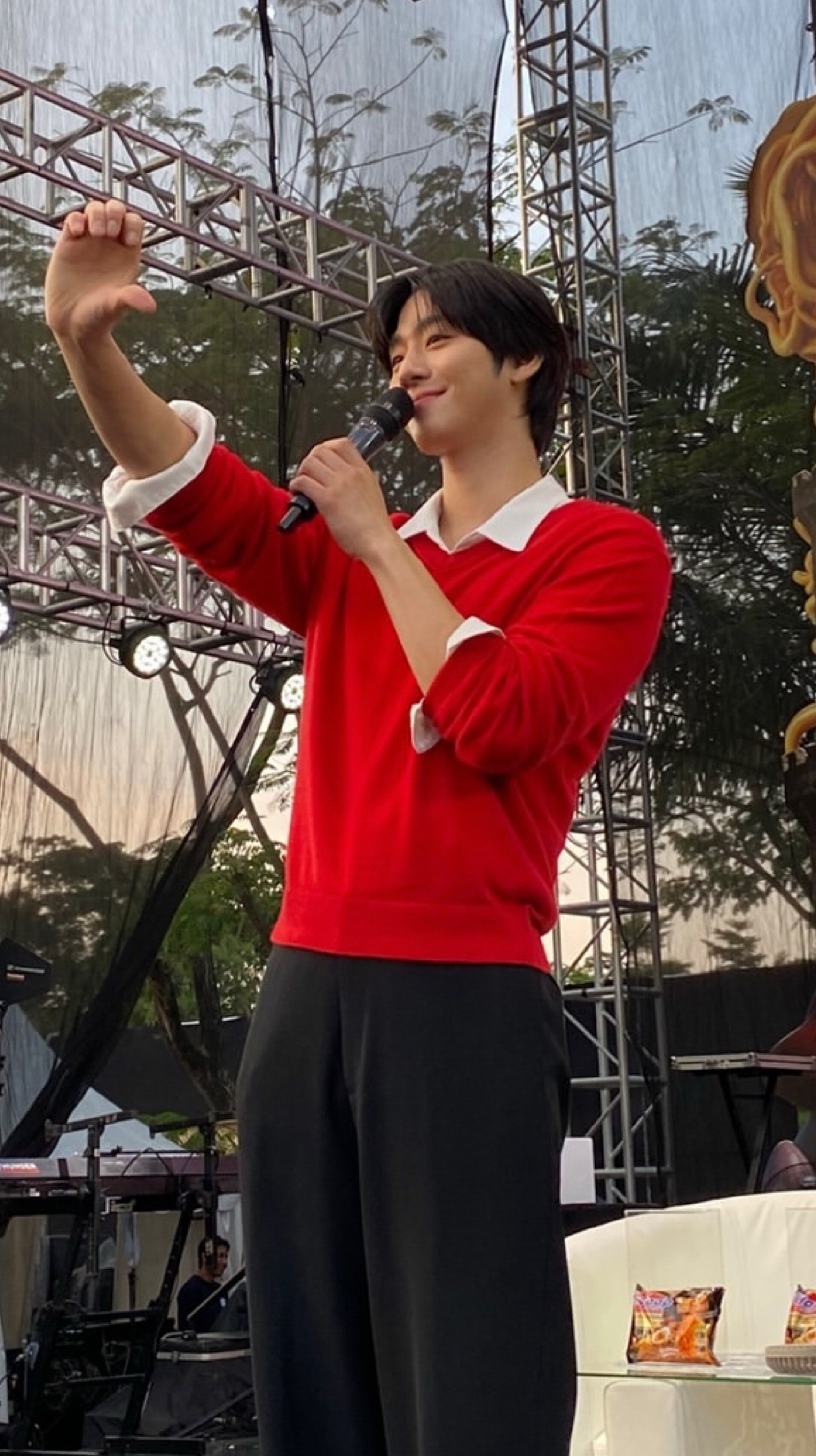Ahn Hyoseop background image recommended by Choeaedol Celeb fandom
