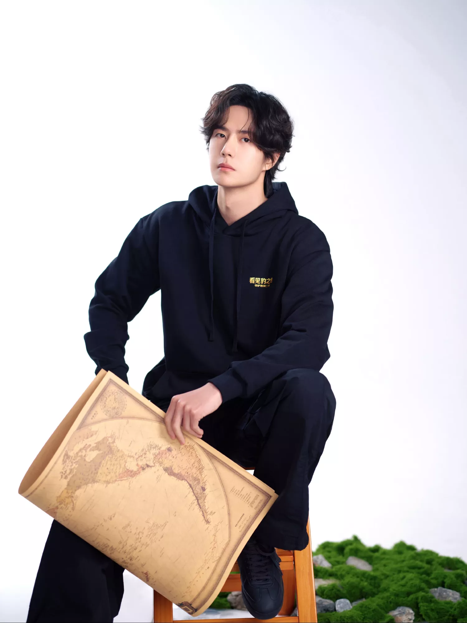 Recent activity shot of Wang Yibo