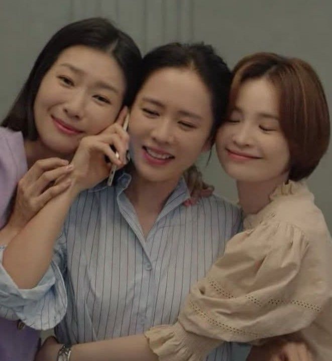 Behind-the-scenes cut of Son Yejin