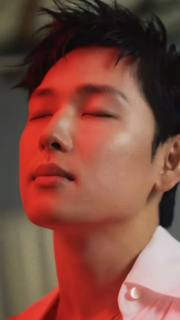 Behind-the-scenes cut of Yim Siwan