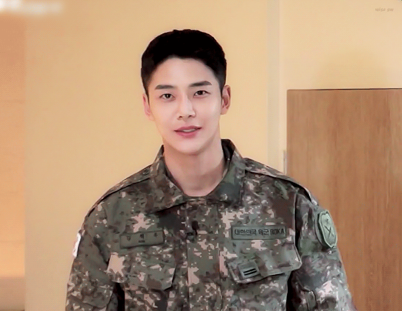 路云的最新照片