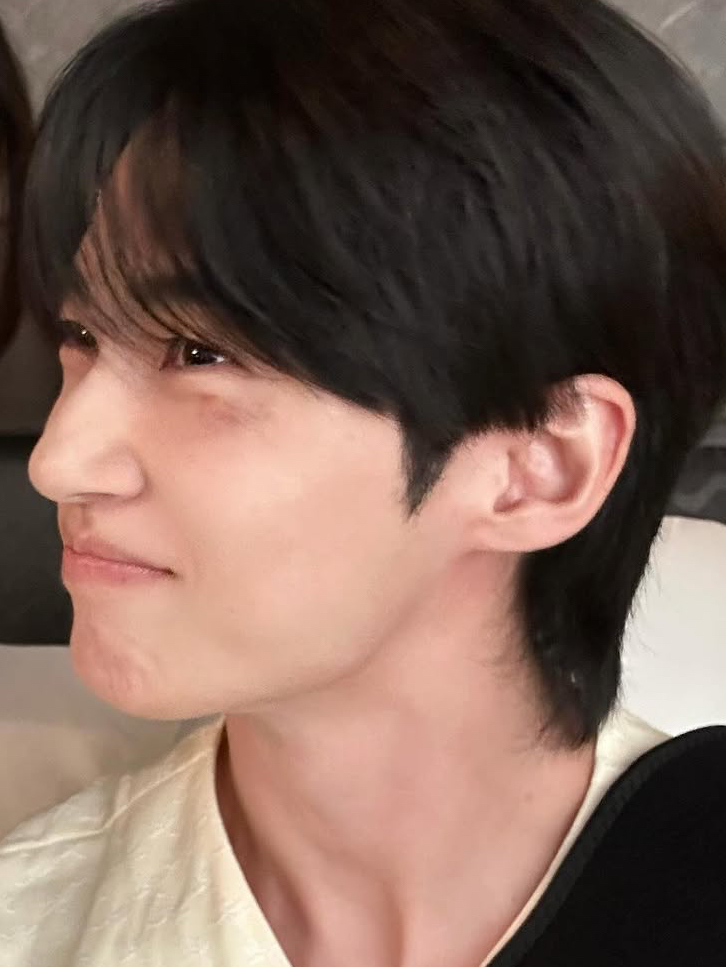 Latest photo of Byeon Wooseok