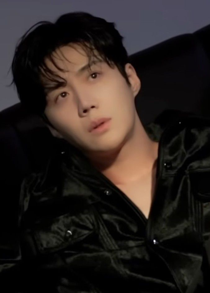 Foto kegiatan terbaru dari Kim Seonho