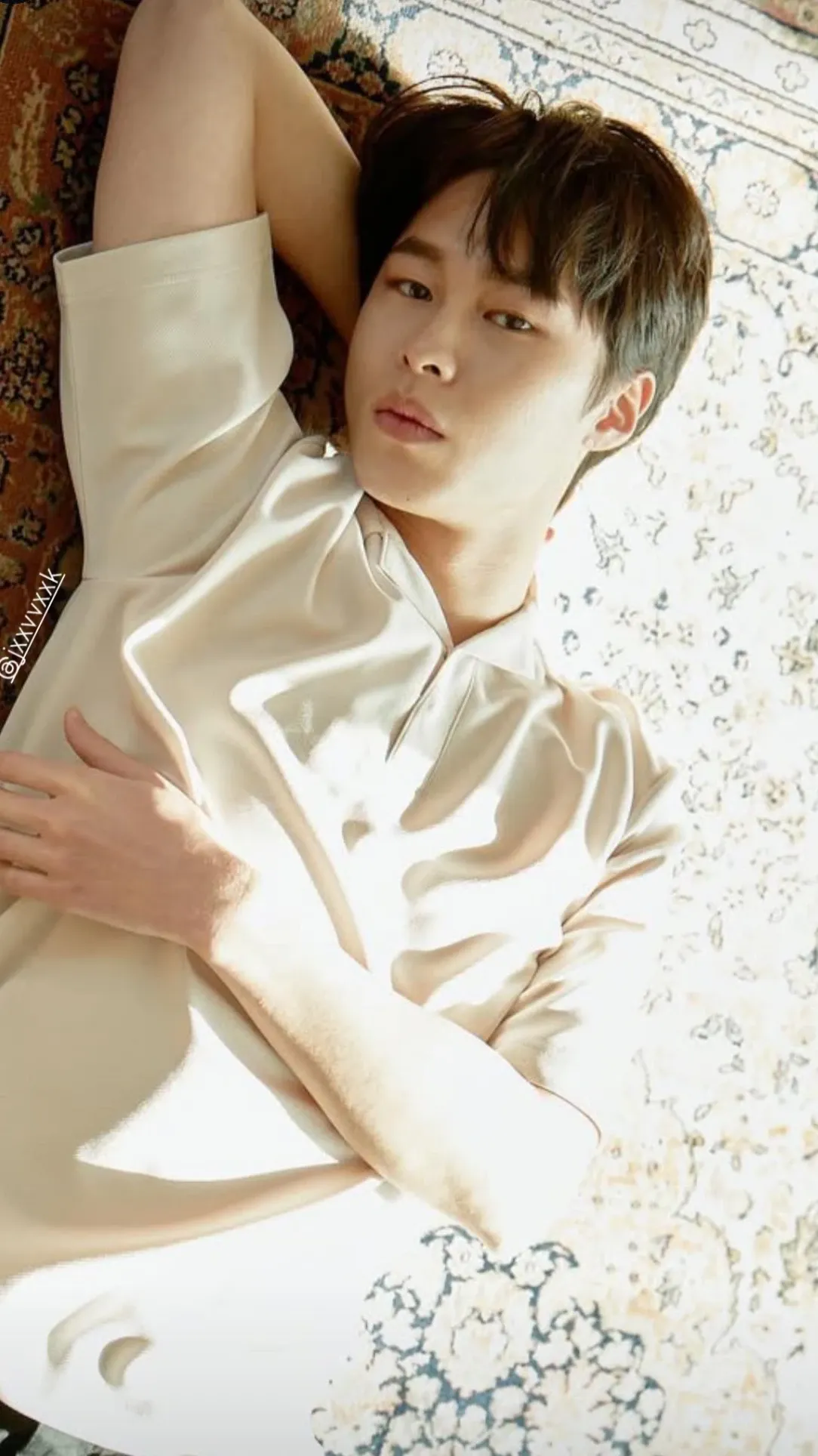 Emotional wallpaper shared by fans for Lee Jaewook