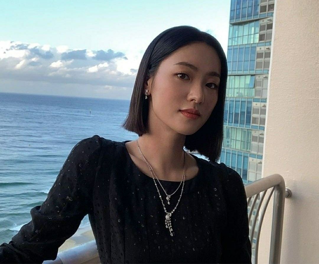 Behind-the-scenes cut of Jeon Yeobeen