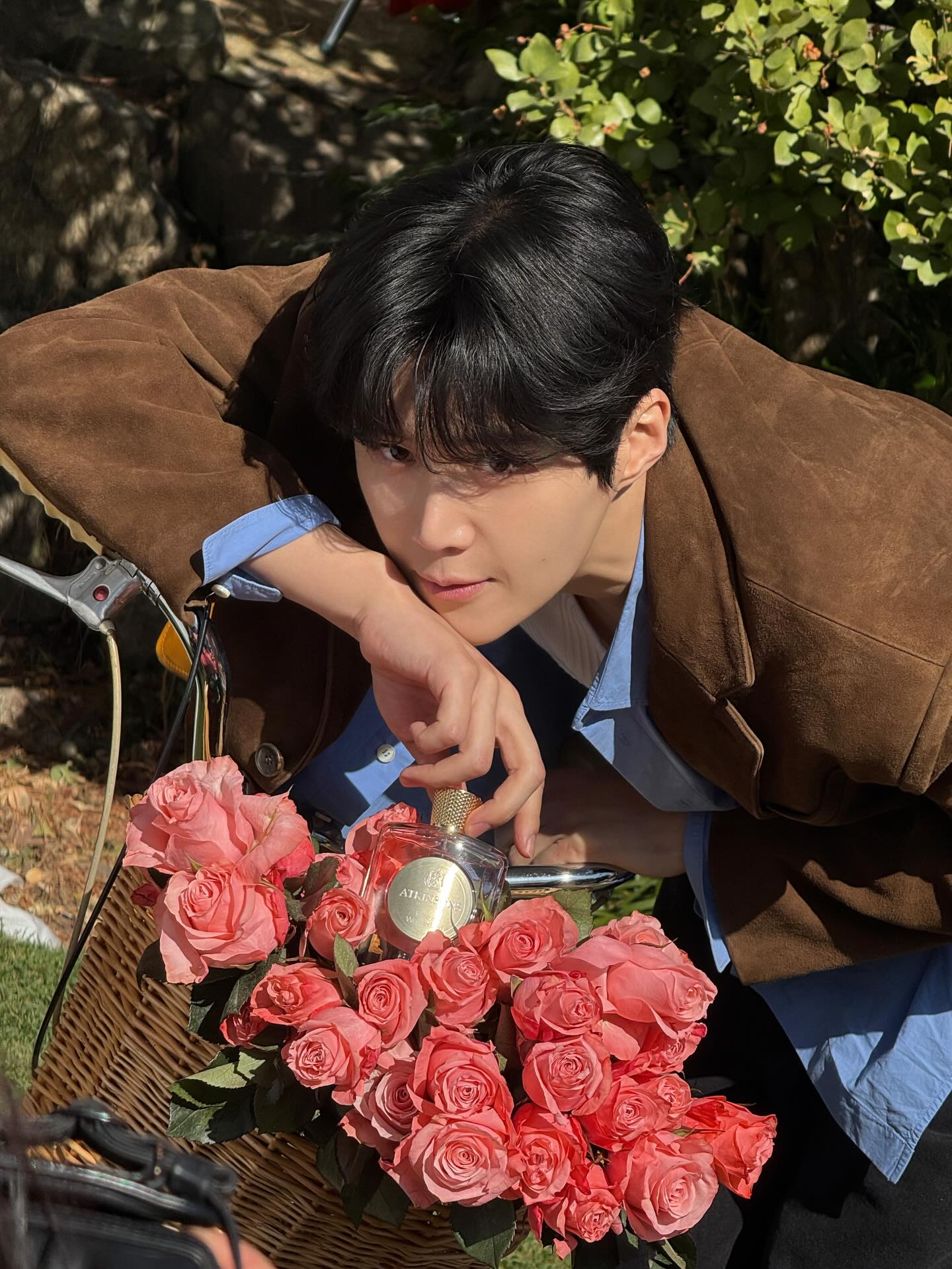 Behind-the-scenes cut of Kim Seonho