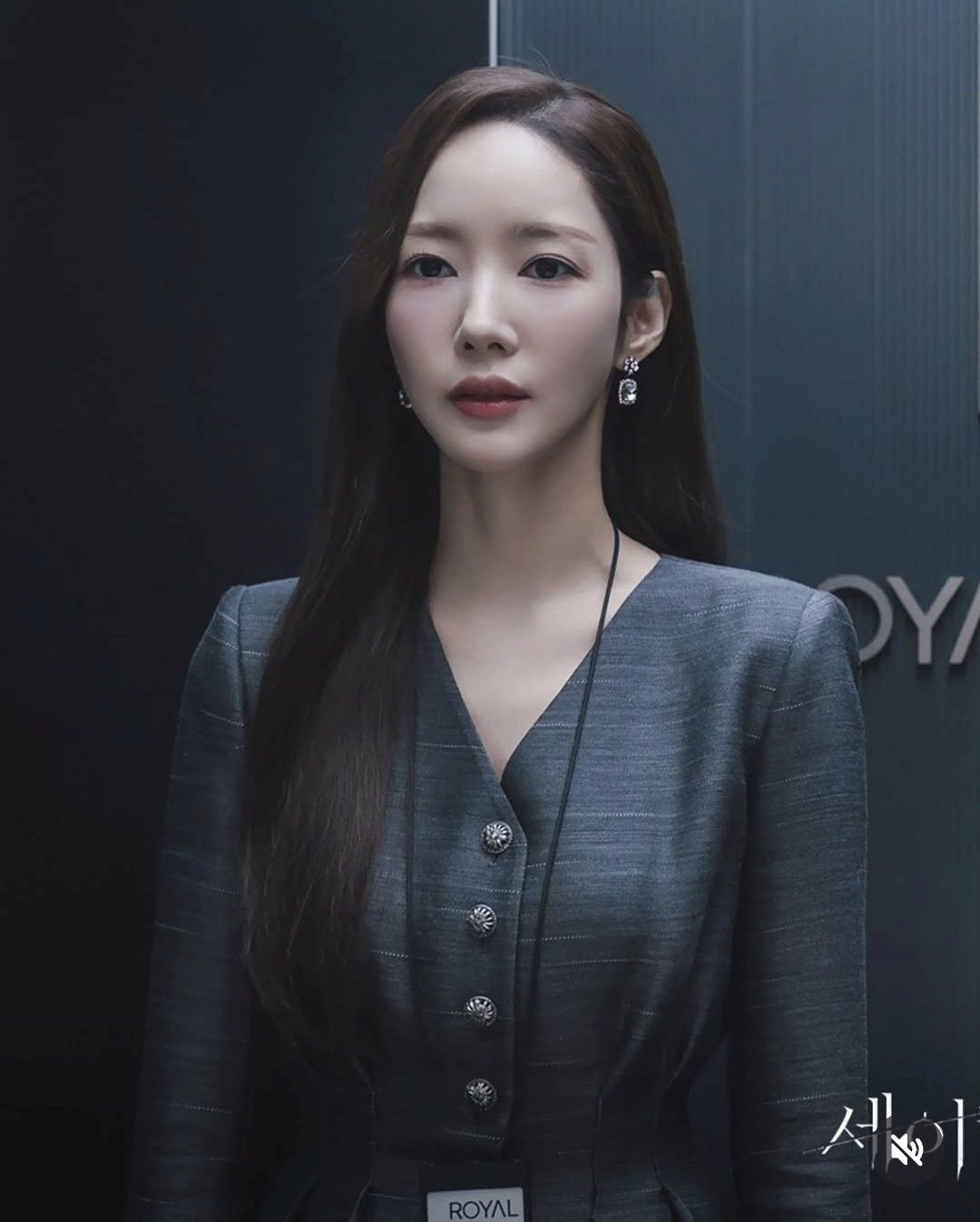 パク・ミニョンの最近の活動ショット